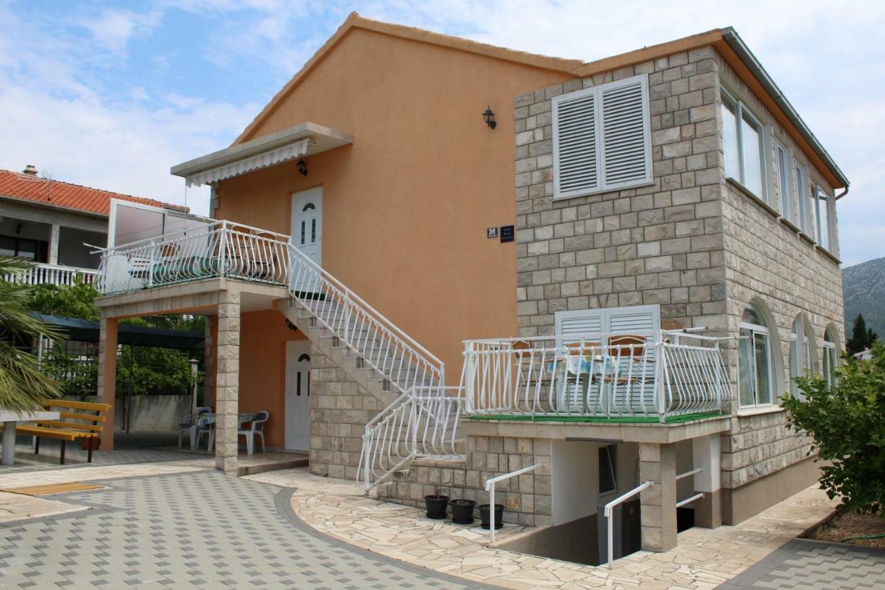 Apartments Alma Orebic Bagian luar foto