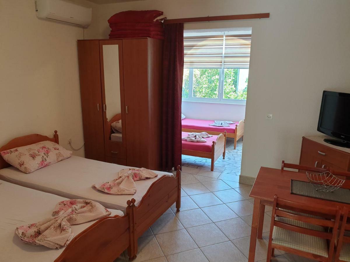 Apartments Alma Orebic Bagian luar foto